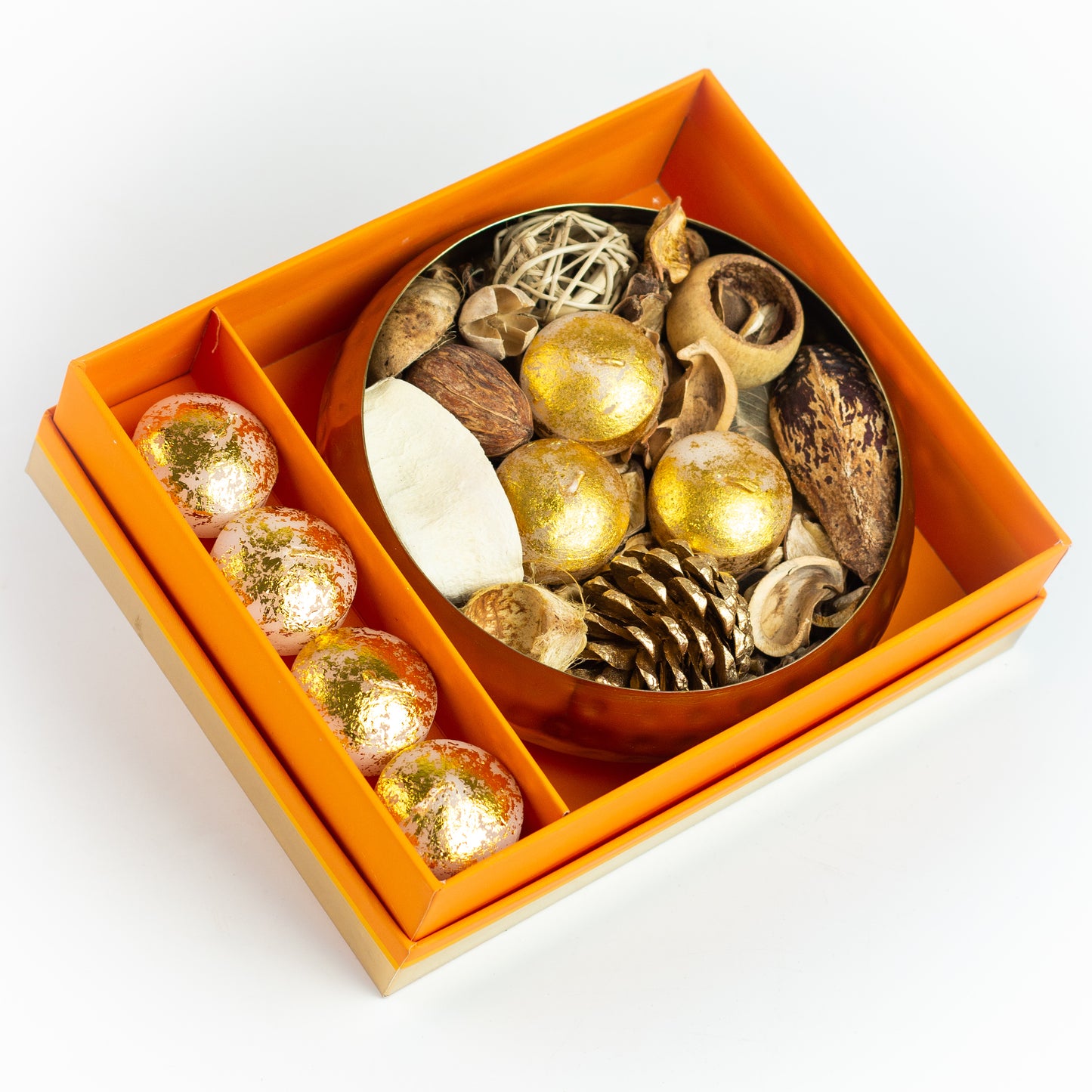 AuraDecor Urli Gift Set with Floating Candles & Potpourri in a Gift Box