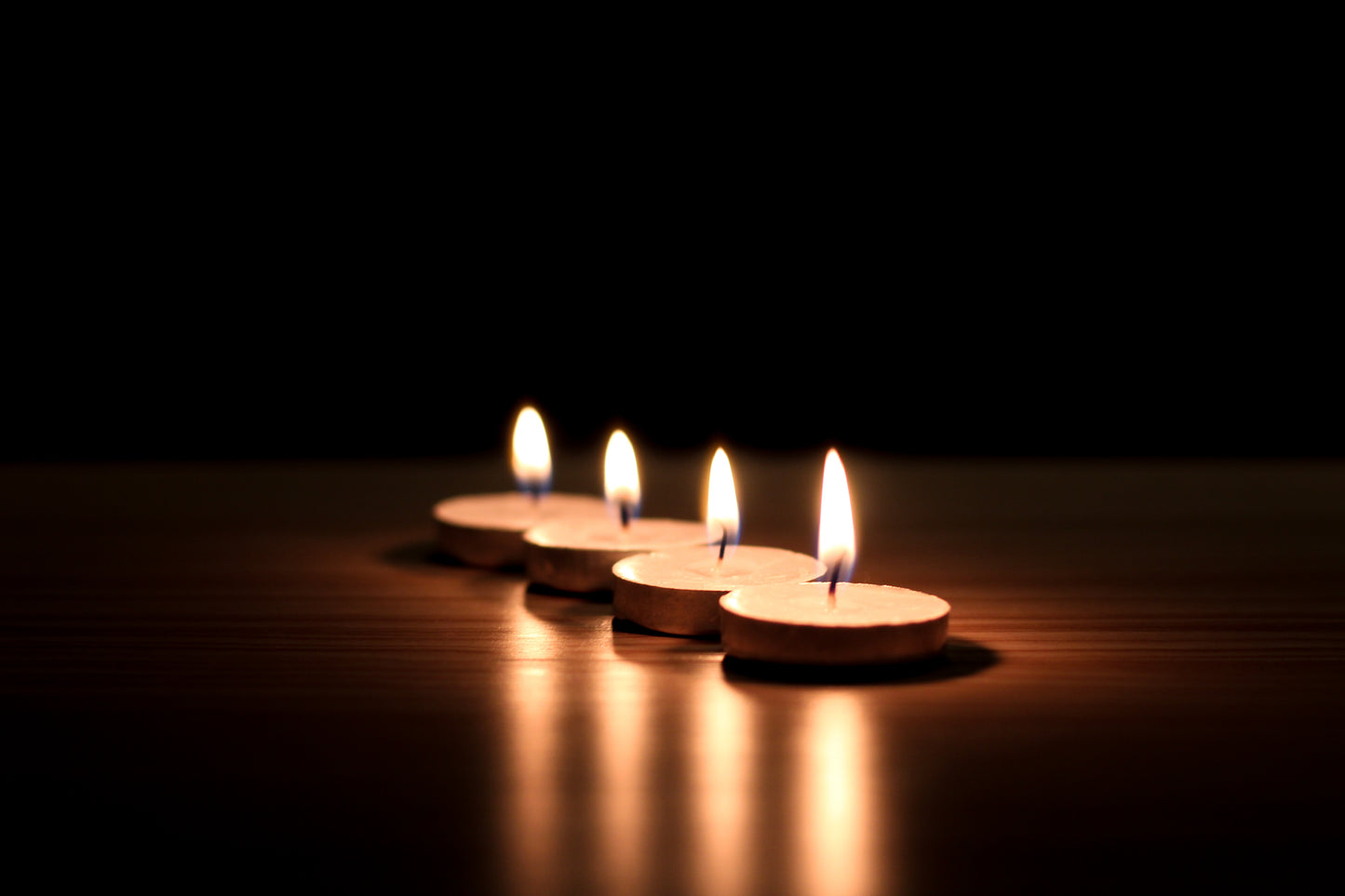 AuraDecor Tealight Bulk Buy Pack ( Master Box ) ( Burning Time 1.5 Hours Approx)