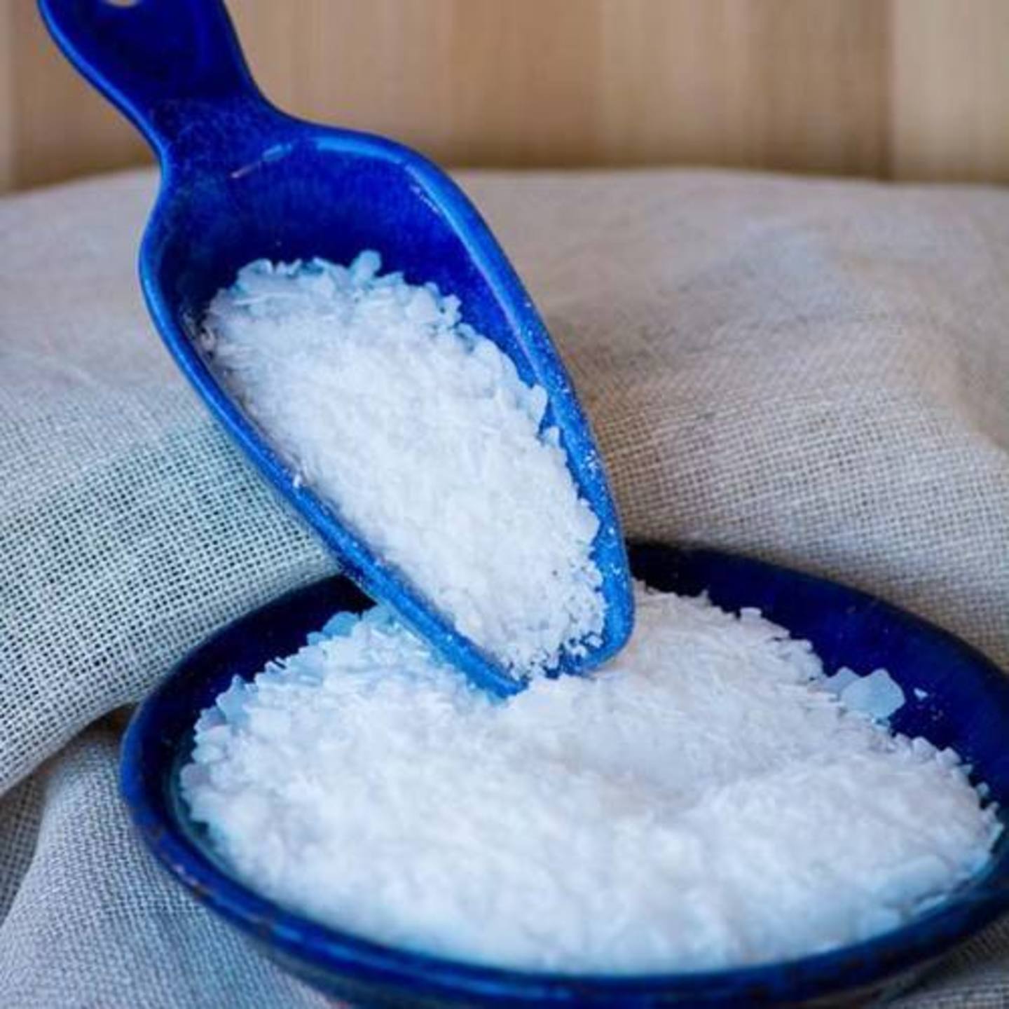 AuraDecor Stearic Acid for Candle Making ( 1 kg ) - auradecor.co.in