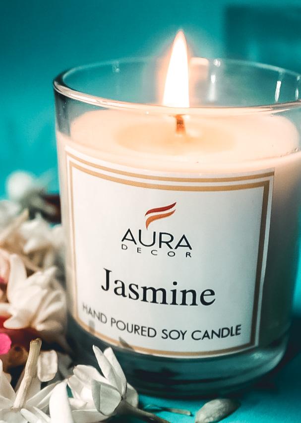 AuraDecor HandPoured Soy Wax Candle with Wooden Lid & in a Gift Box