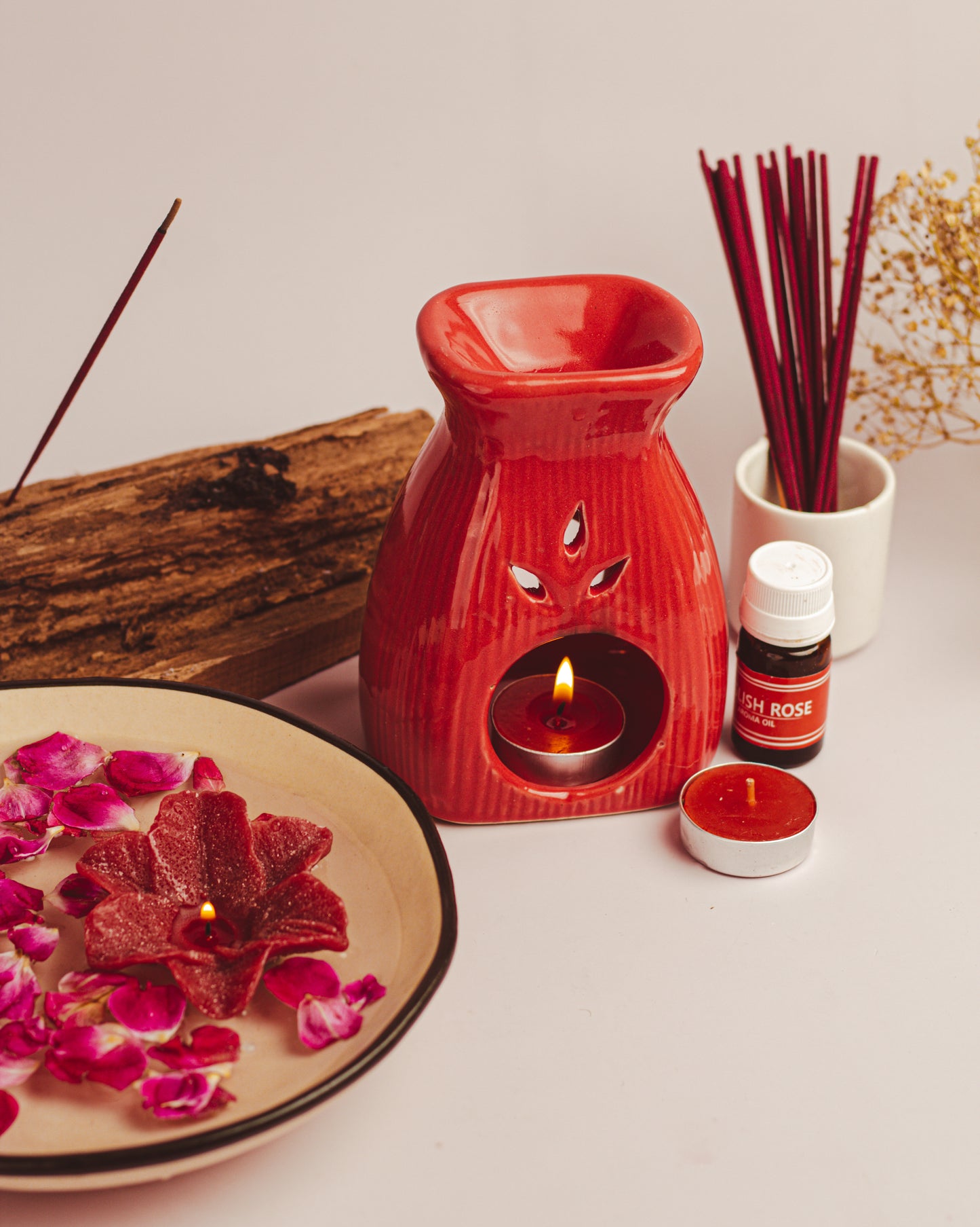 AuraDecor Aroma Diffuser Gift Set with Incense Sticks & Floating Candles ( Red , English Rose ) GS-15