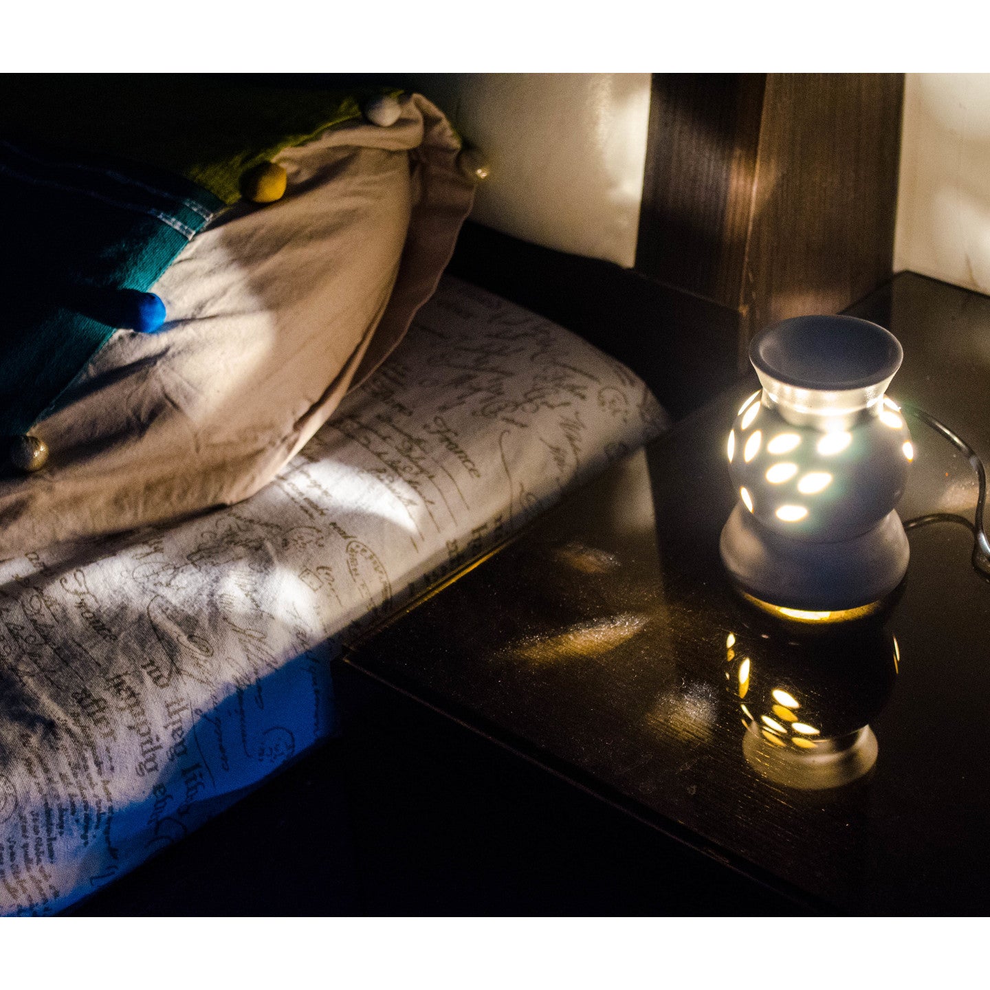 AuraDecor Electric Aroma Diffuser Gift Set - auradecor.co.in