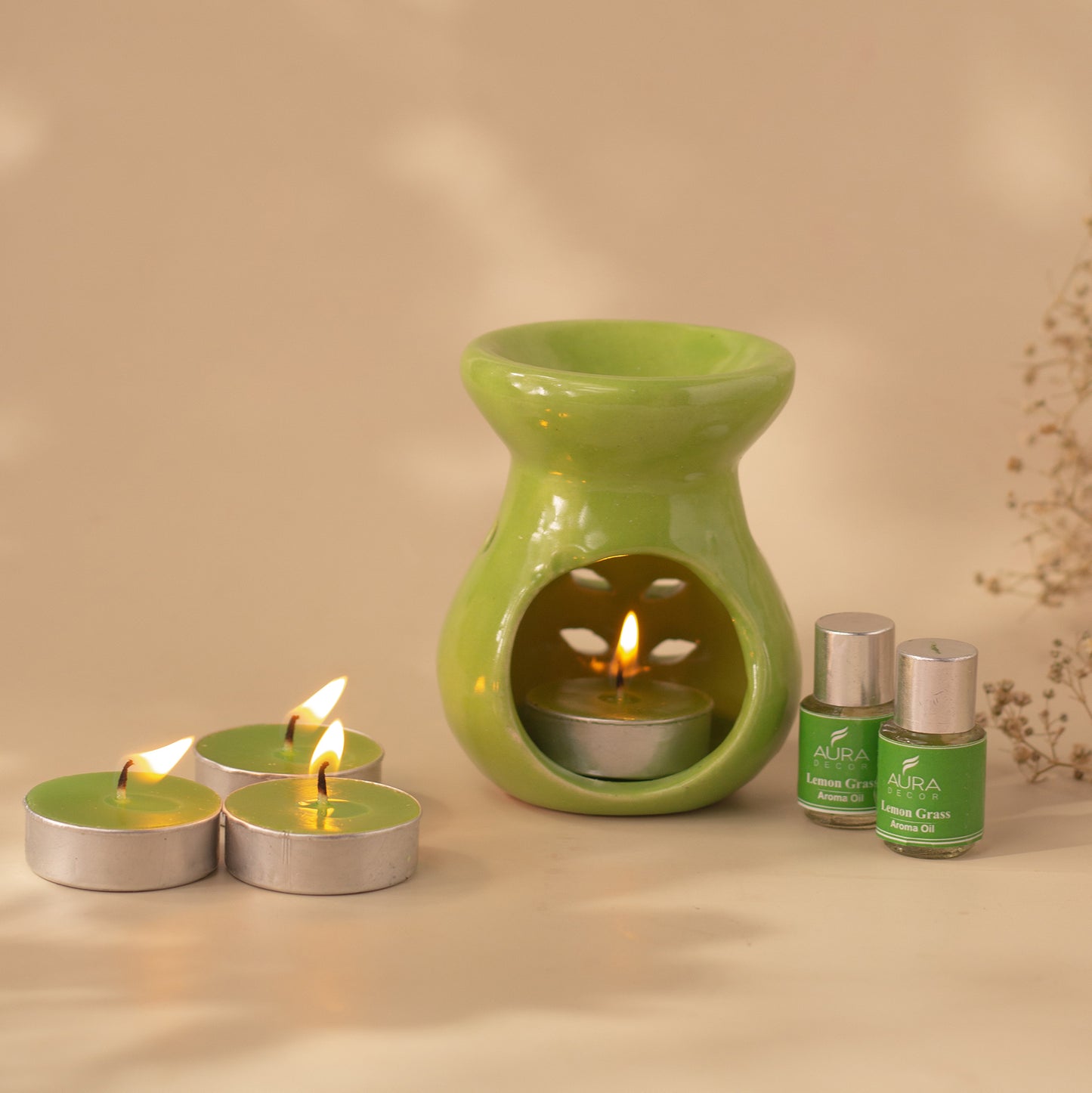 Aura Decor AromaTherapy Gift Set with 4 Tealight & 2 , 5ml Aroma Oil (GS-06)