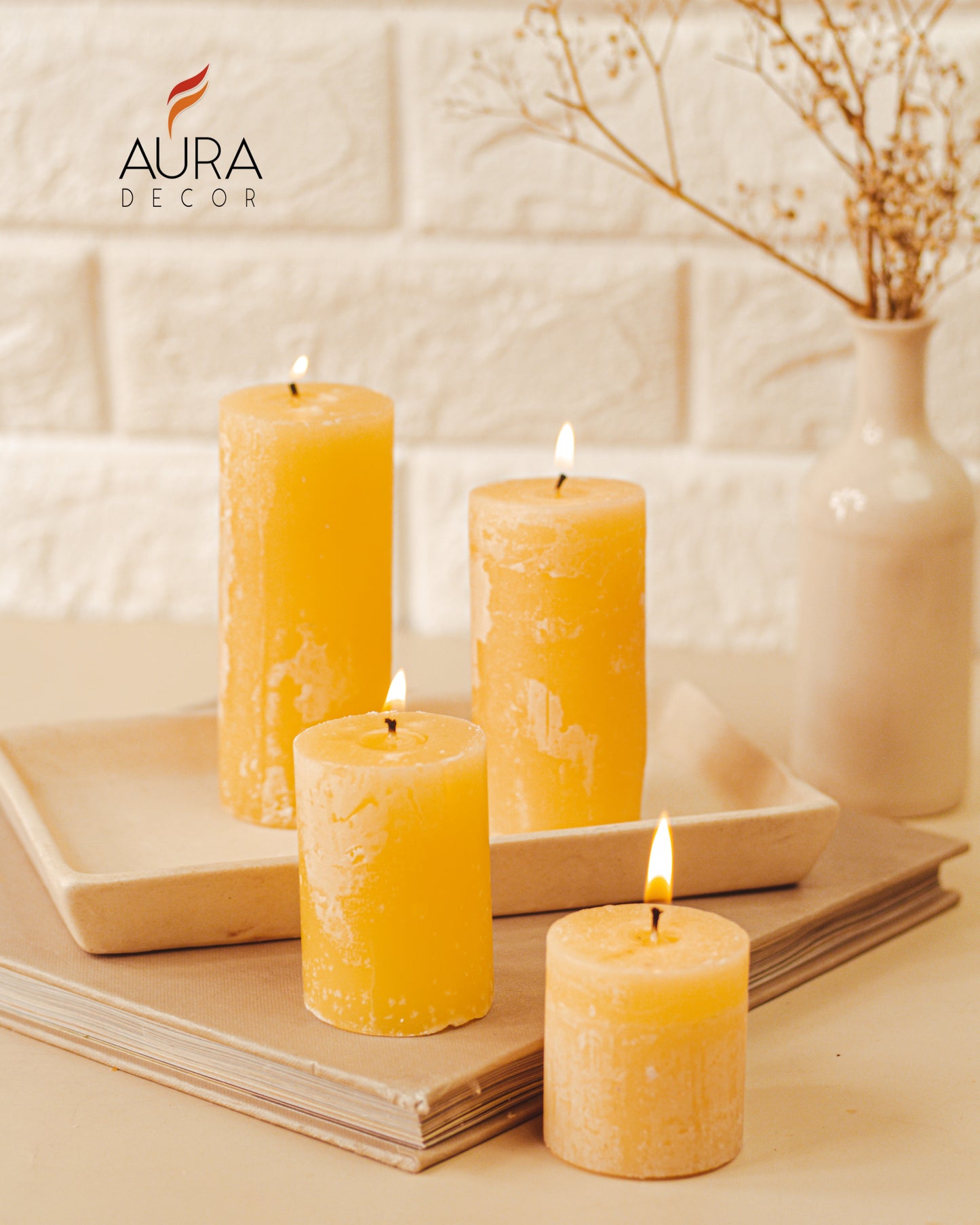 Set of 4 Pillar Candles (Marble Finish, Vanilla Fragrance )
