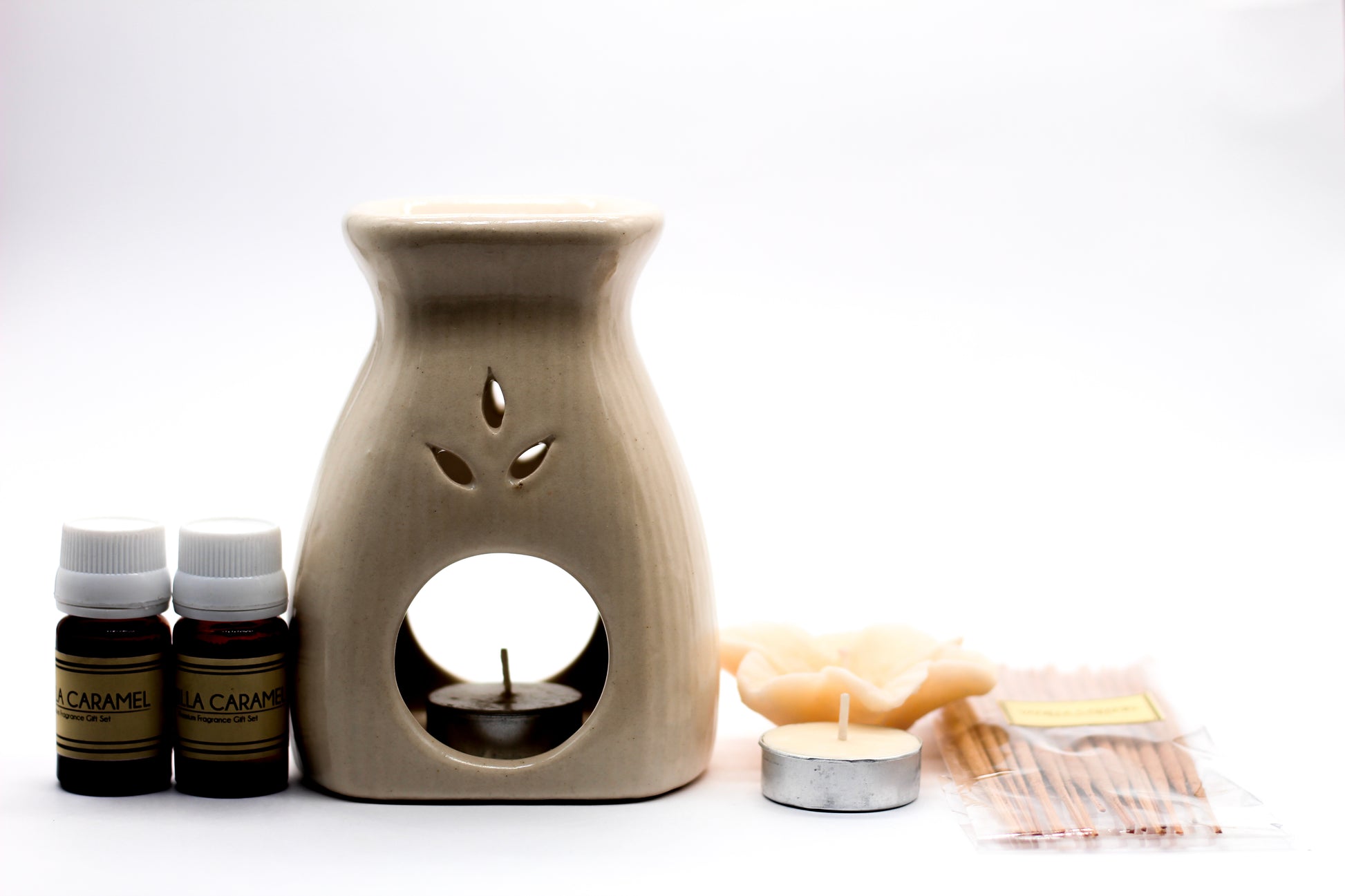 Aroma Diffuser Gift Set with Incense Sticks & Floating Candles - auradecor.co.in